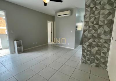 Apartamento com 62m², 2 dormitórios, 1 suíte, 1 vaga no bairro Coqueiros em Florianópolis