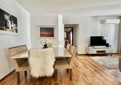 Apartamento com 135m², 3 dormitórios, 1 suíte, 1 vaga no bairro Agronômica em Florianópolis